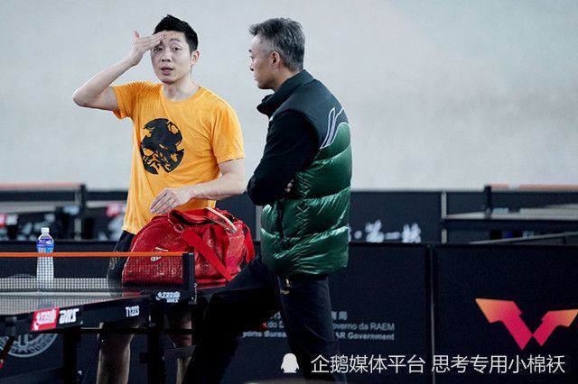 那人恐惧无比的说道：我真的不知道……从我记事那天开始，就知道自己要为英主奉献一切，但我真的不知道英主是谁，我也从未见过英主……叶辰眉头紧皱：那是谁告诉你，要为英主奉献一切？。